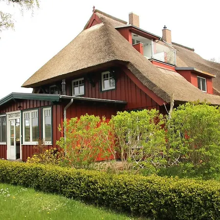 Am Prerowstrom Holiday home *