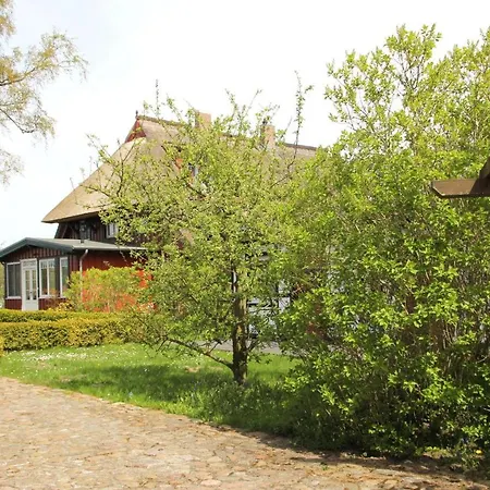 Am Prerowstrom Holiday home